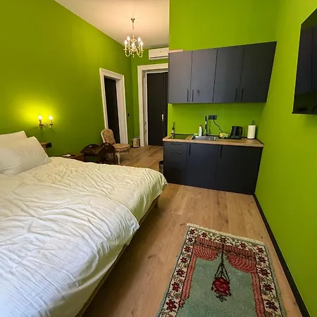 Antique Ferhadija Tanjin * Sarajevo