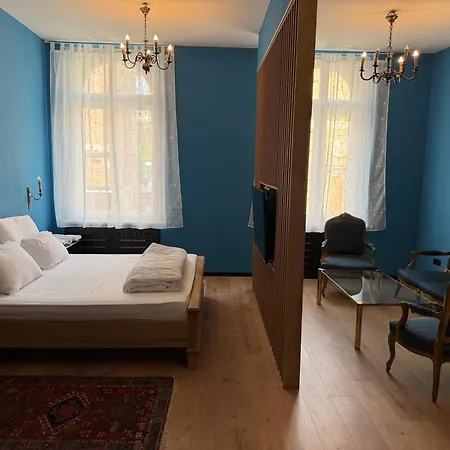 Antique Ferhadija Tanjin